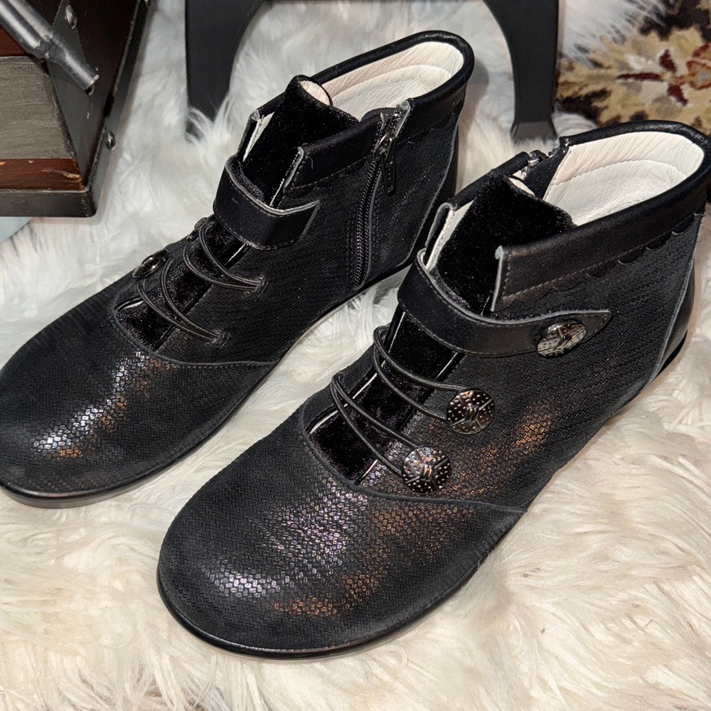 ALEGRIA Ankle Boots Heidi Bob and Weave Black Silver Size 39 or U.S. 9